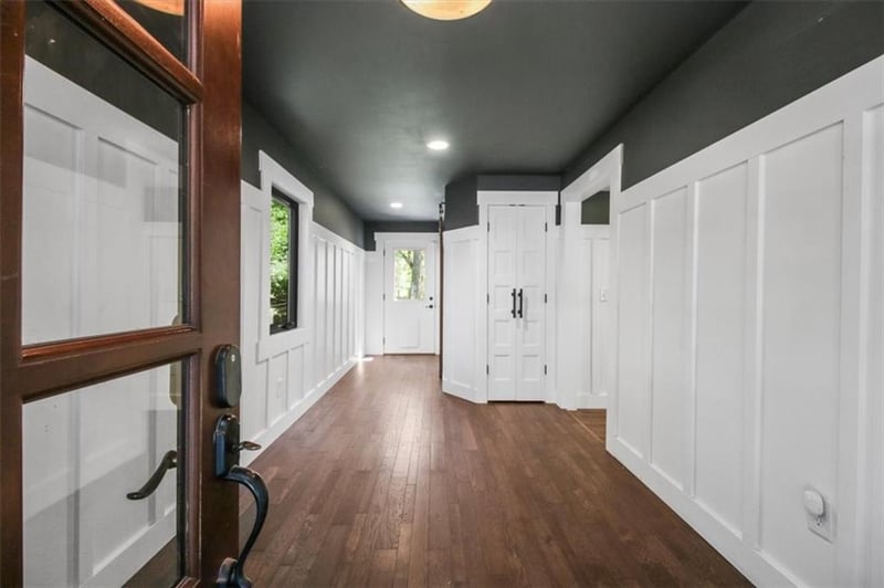 303 2nd St, Lee's Summit, MO 64063