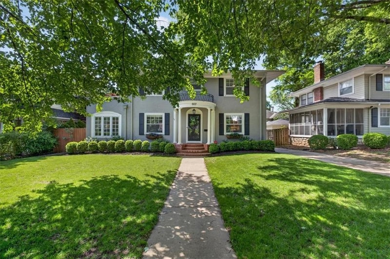 607 W 61st St, Kansas City, MO 64113