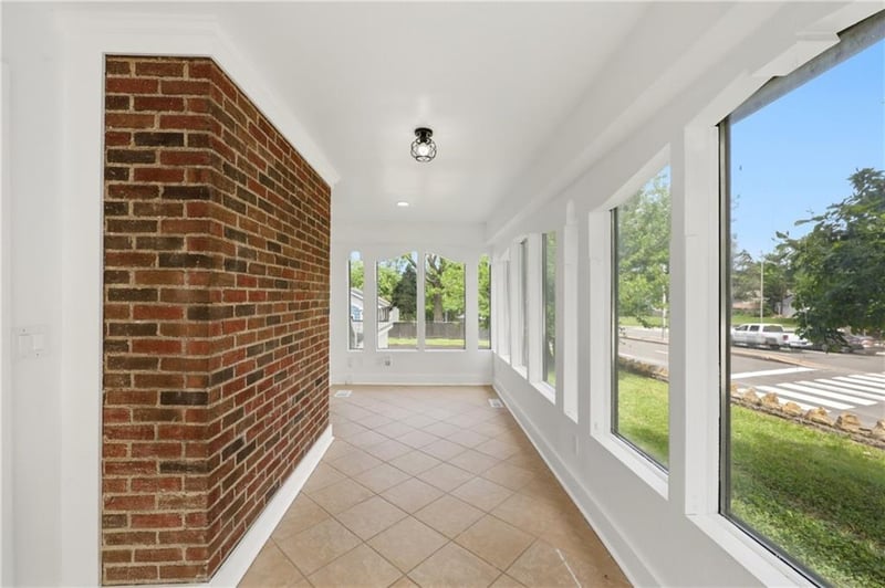 800 Valentine Rd, Kansas City, MO 64111