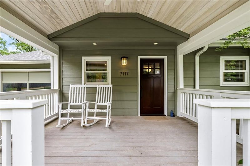 7117 Cedar St, Prairie Village, KS 66208