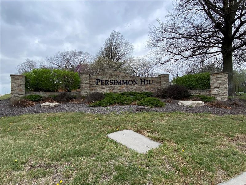 400 Persimmon Dr, Olathe, KS 66061