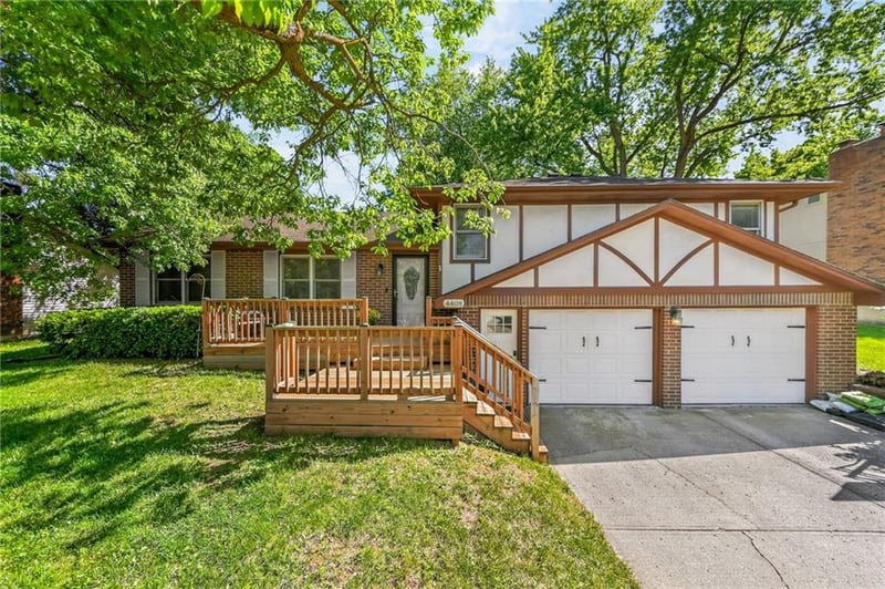 4408 Rainbow Ct, St Joseph, MO 64506