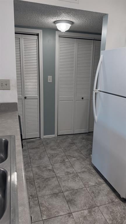 8822 106th Ter, Overland Park, KS 66212
