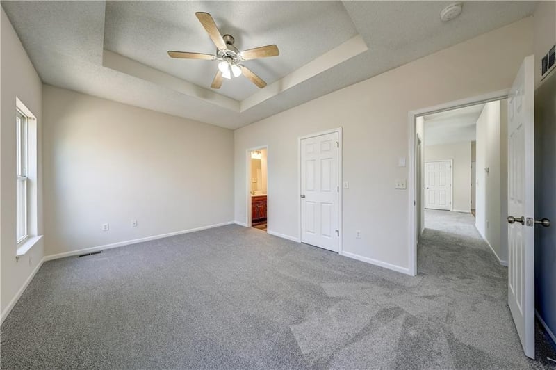 3301 103rd Ter, Kansas City, KS 66109