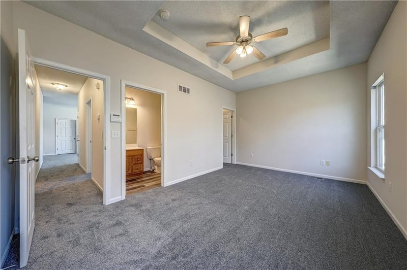 3303 103rd Ter, Kansas City, KS 66109