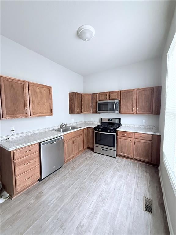 232 Michigan Ave, St Joseph, MO 64504