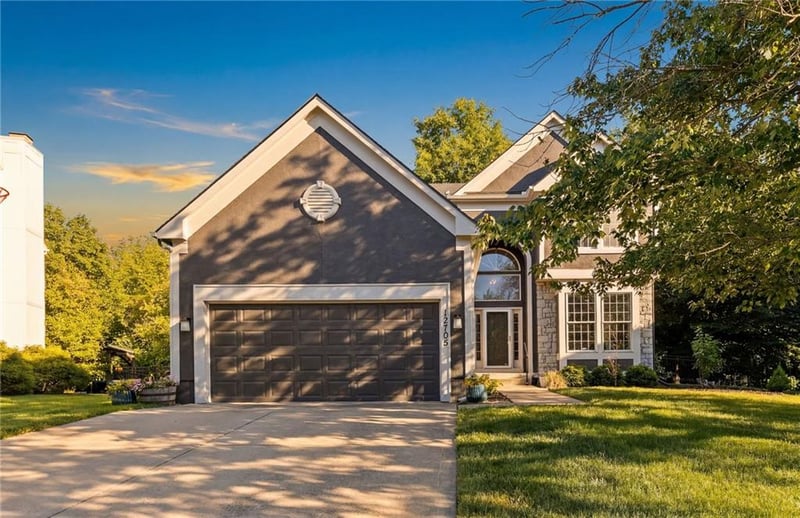 12705 125th St, Overland Park, KS 66213