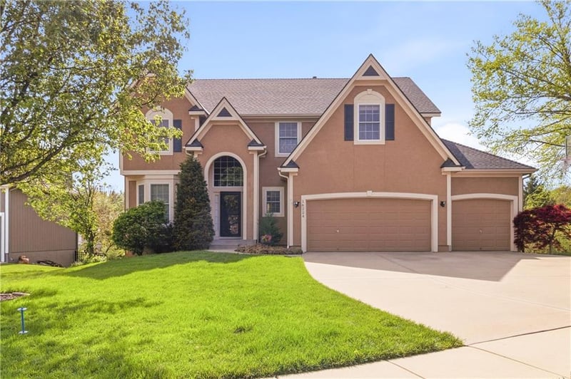 16224 Birch St, Overland Park, KS 66085