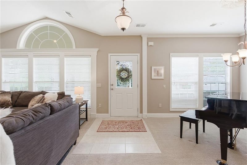 5426 145th St, Leawood, KS 66224