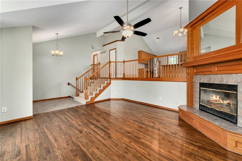 146 Colleen Dr, Gardner, KS 66030