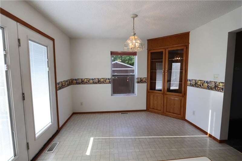 2908 Day Rd, Joplin, MO 64804