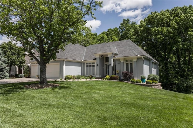 7611 Eicher Dr, Shawnee, KS 66217