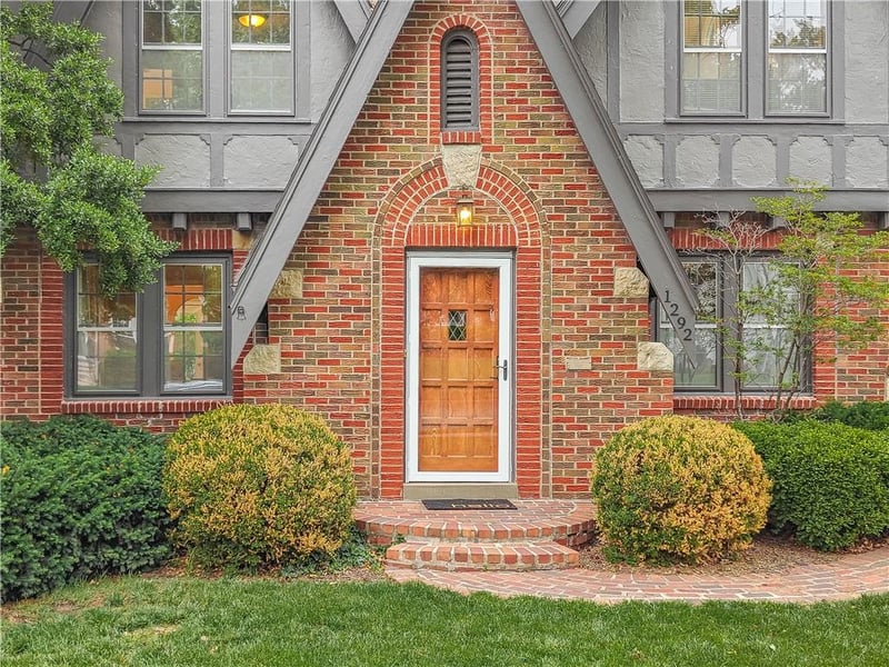 1292 W 72 Ter, Kansas City, MO 64114