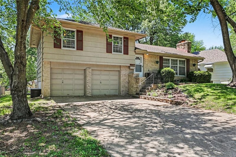 10409 79th Ter, Raytown, MO 64138