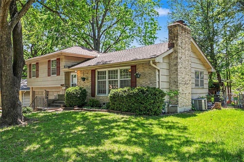 10409 79th Ter, Raytown, MO 64138