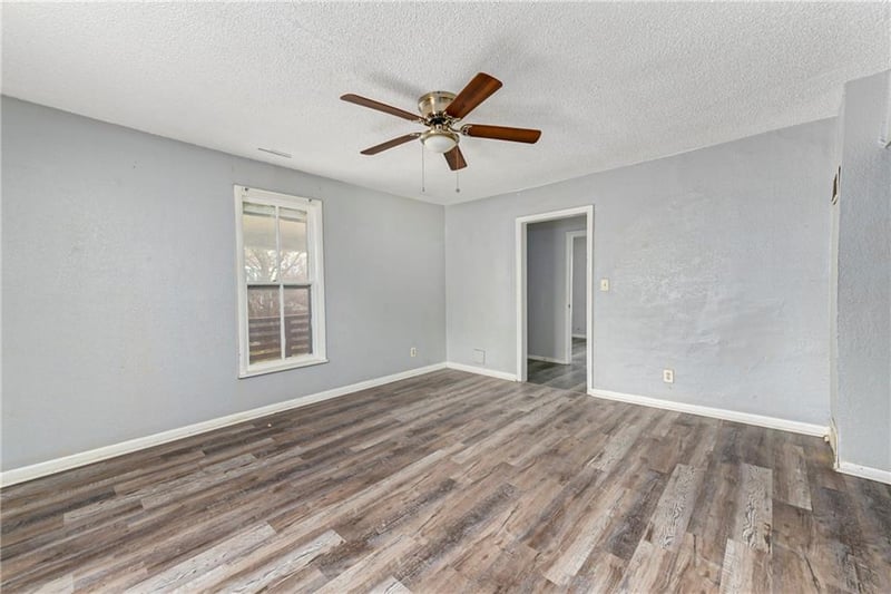 1309 Main St, Independence, MO 64050