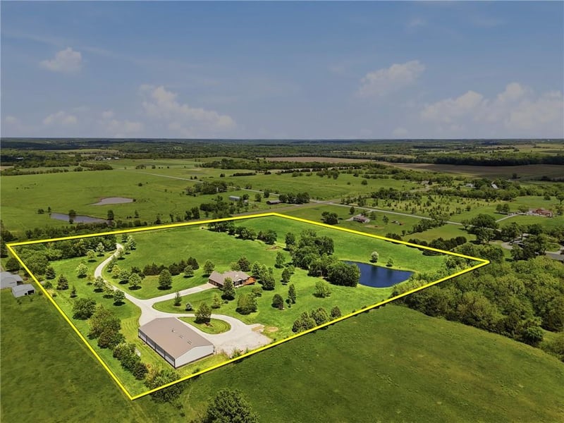 26619 K 68 Hw, Paola, KS 66071