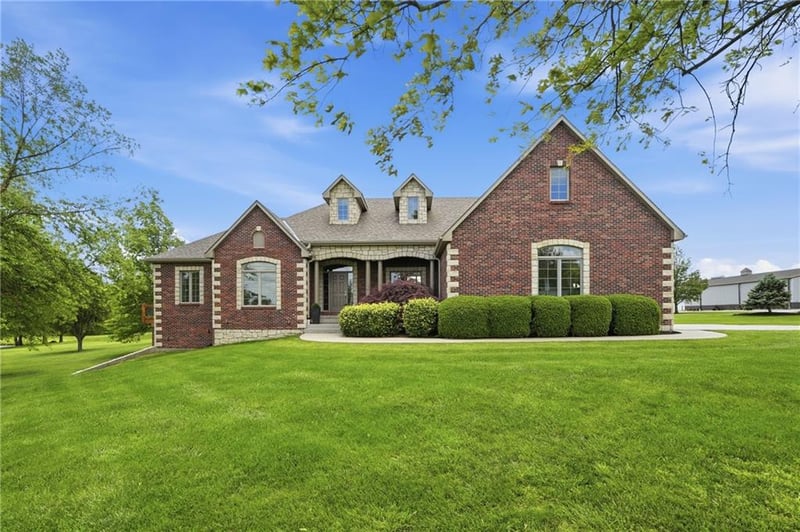26619 K 68 Hw, Paola, KS 66071