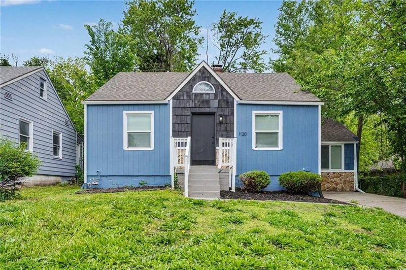 1120 E 79th St, Kansas City, MO 64131