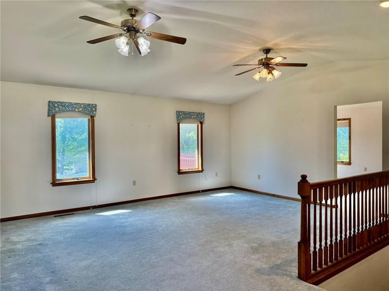 719 S Alco Ave, Maryville, MO 64468