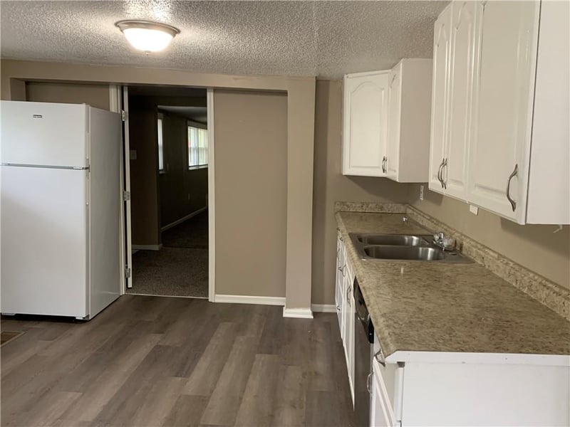 701 Jones St, Independence, MO 64052