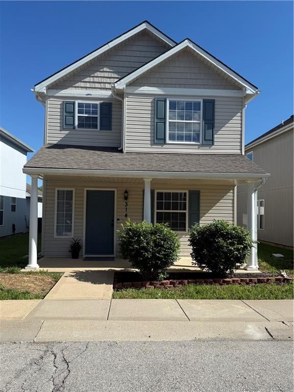 314 Coldwater Creek Dr, Grain Valley, MO 64029