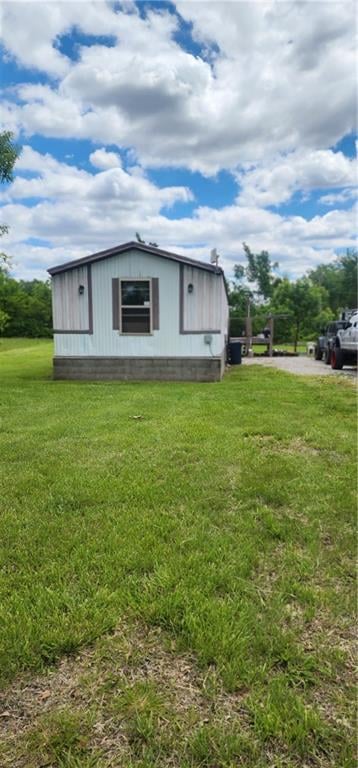 8315 High St, Amsterdam, MO 64723