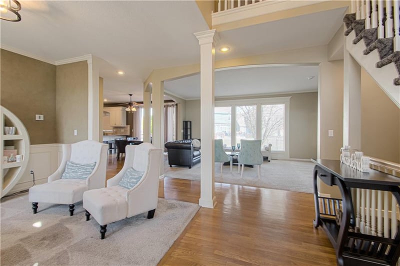 304 Hidden Valley Way, Lee's Summit, MO 64064