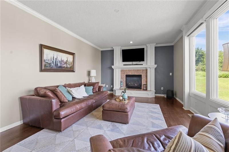 11106 Augusta Dr, Kansas City, KS 66109
