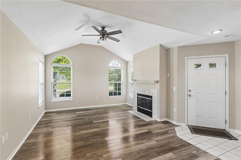 11316 Pflumm Rd, Olathe, KS 66215
