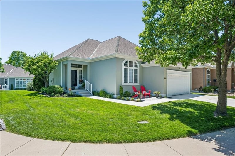 801 W 132nd Ter, Kansas City, MO 64145