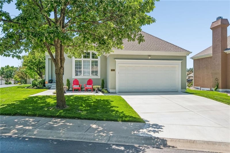 801 W 132nd Ter, Kansas City, MO 64145