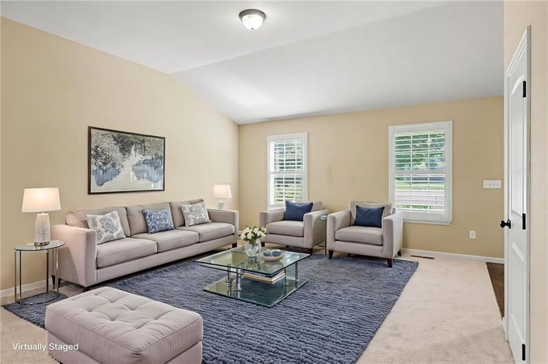 14256 Oakland Ct, Grandview, MO 64030
