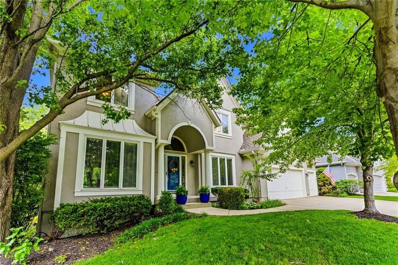 12716 Carter St, Overland Park, KS 66213