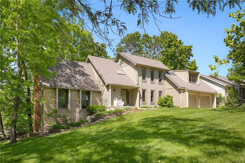 15430 Overbrook Ln, Overland Park, KS 66224
