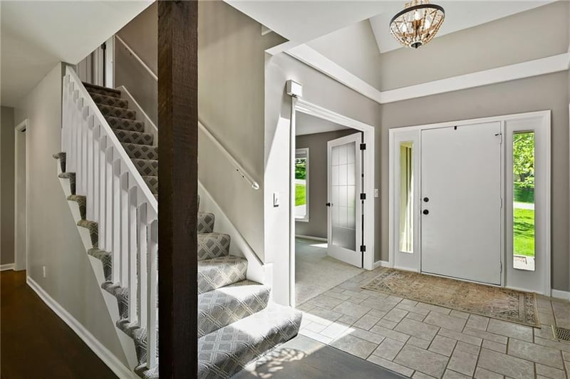 15430 Overbrook Ln, Overland Park, KS 66224