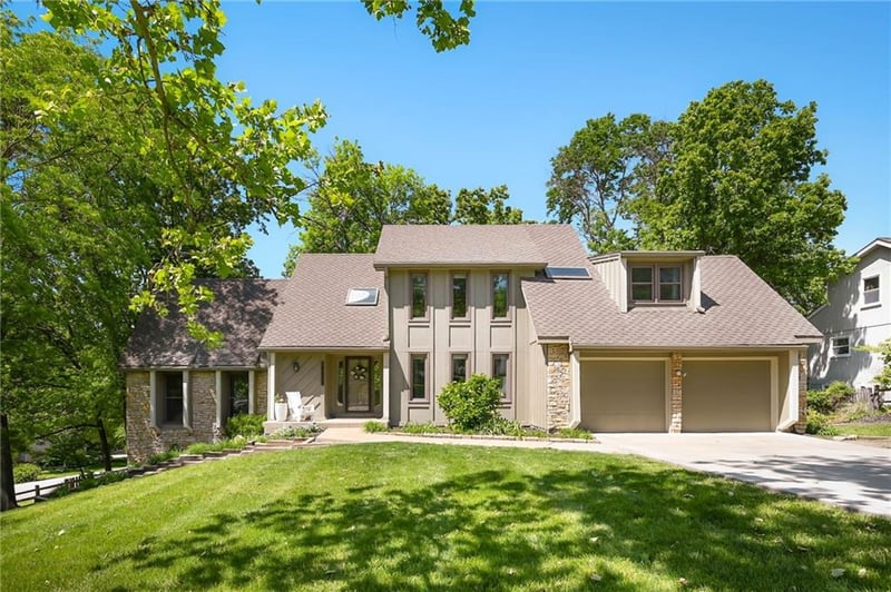 15430 Overbrook Ln, Overland Park, KS 66224