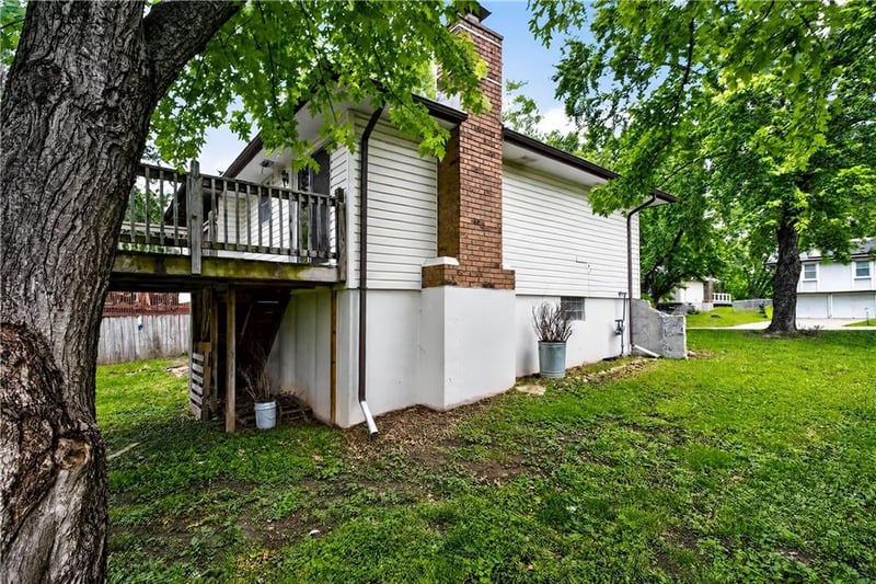 107 Brentwood Dr, Belton, MO 64012