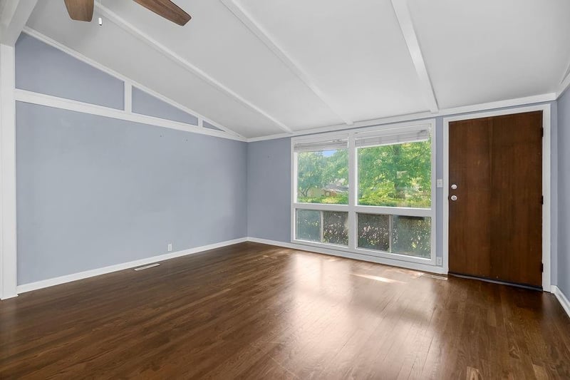 5914 Euclid Ave, Kansas City, MO 64118