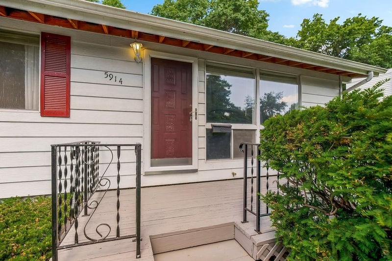 5914 Euclid Ave, Kansas City, MO 64118