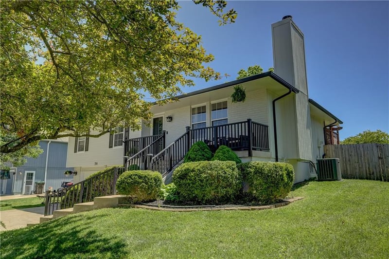 701 SW Nelson Dr, Grain Valley, MO 64029
