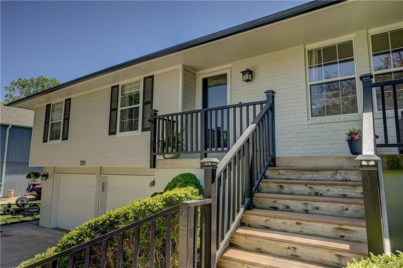 701 SW Nelson Dr, Grain Valley, MO 64029