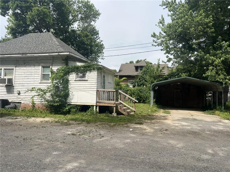 815 Washington St, Fredonia, KS 66736