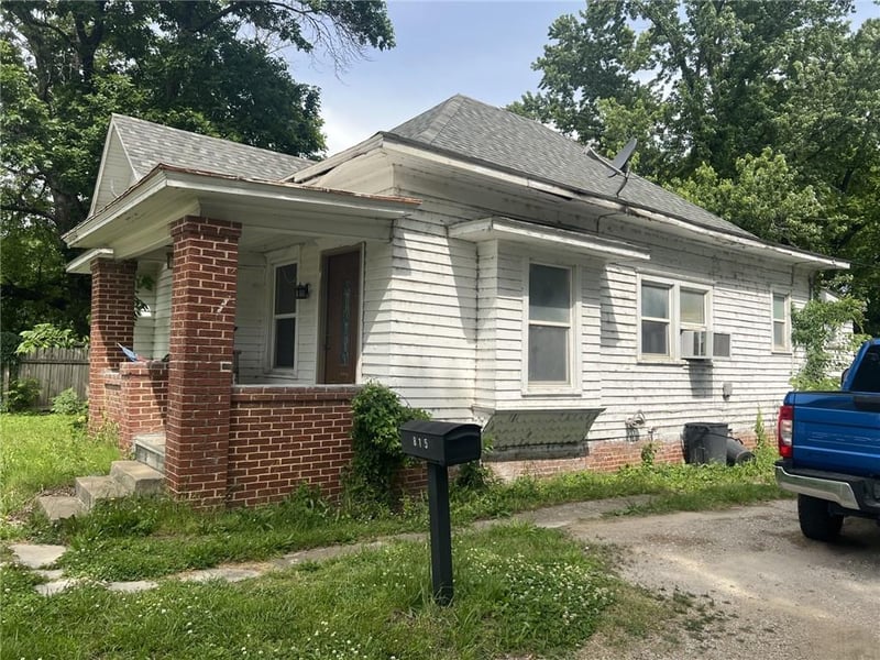 815 Washington St, Fredonia, KS 66736