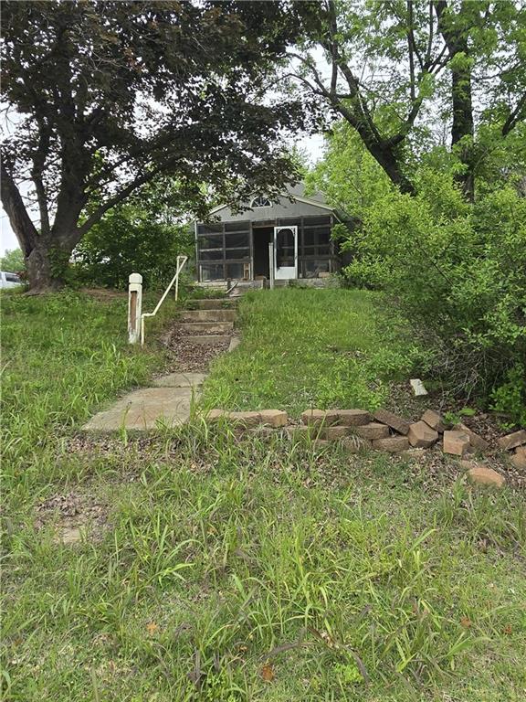 33660 83rd St, De Soto, KS 66018