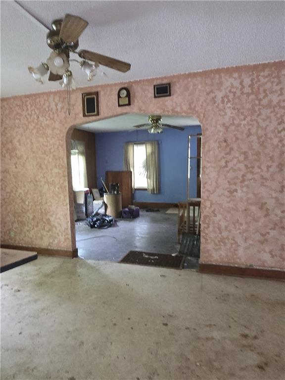 33660 83rd St, De Soto, KS 66018