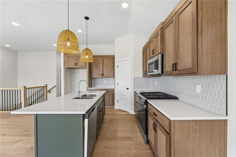 12172 Emerald St, Olathe, KS 66061