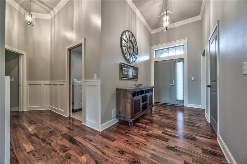 8 E 122nd St, Kansas City, MO 64145