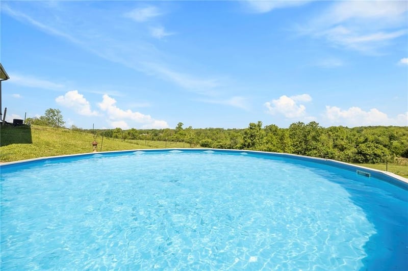 15635 Lovers Ln, Excelsior Springs, MO 64024