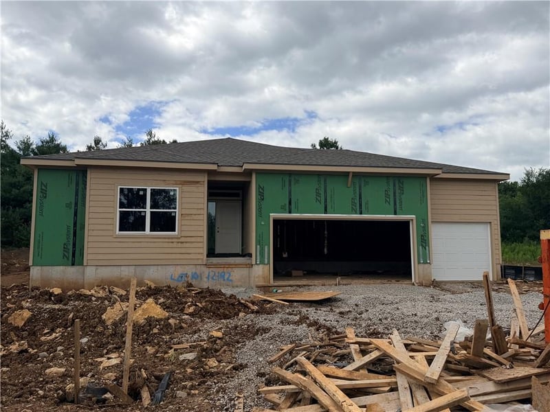12192 Emerald St, Olathe, KS 66061